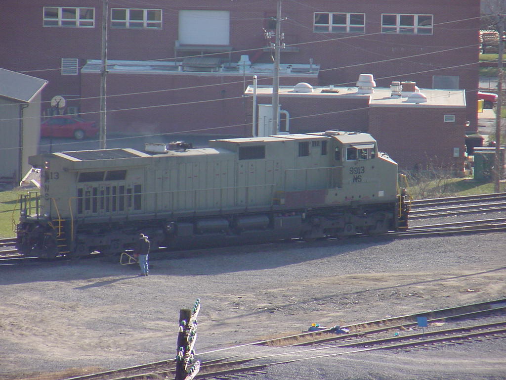 The Back Angle of NS Primer Dash 9 9913